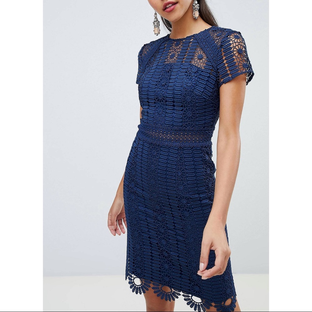 ASOS CHI CHI LONDON Navy Cap Sleeve Lace Pencil Dress - US 4